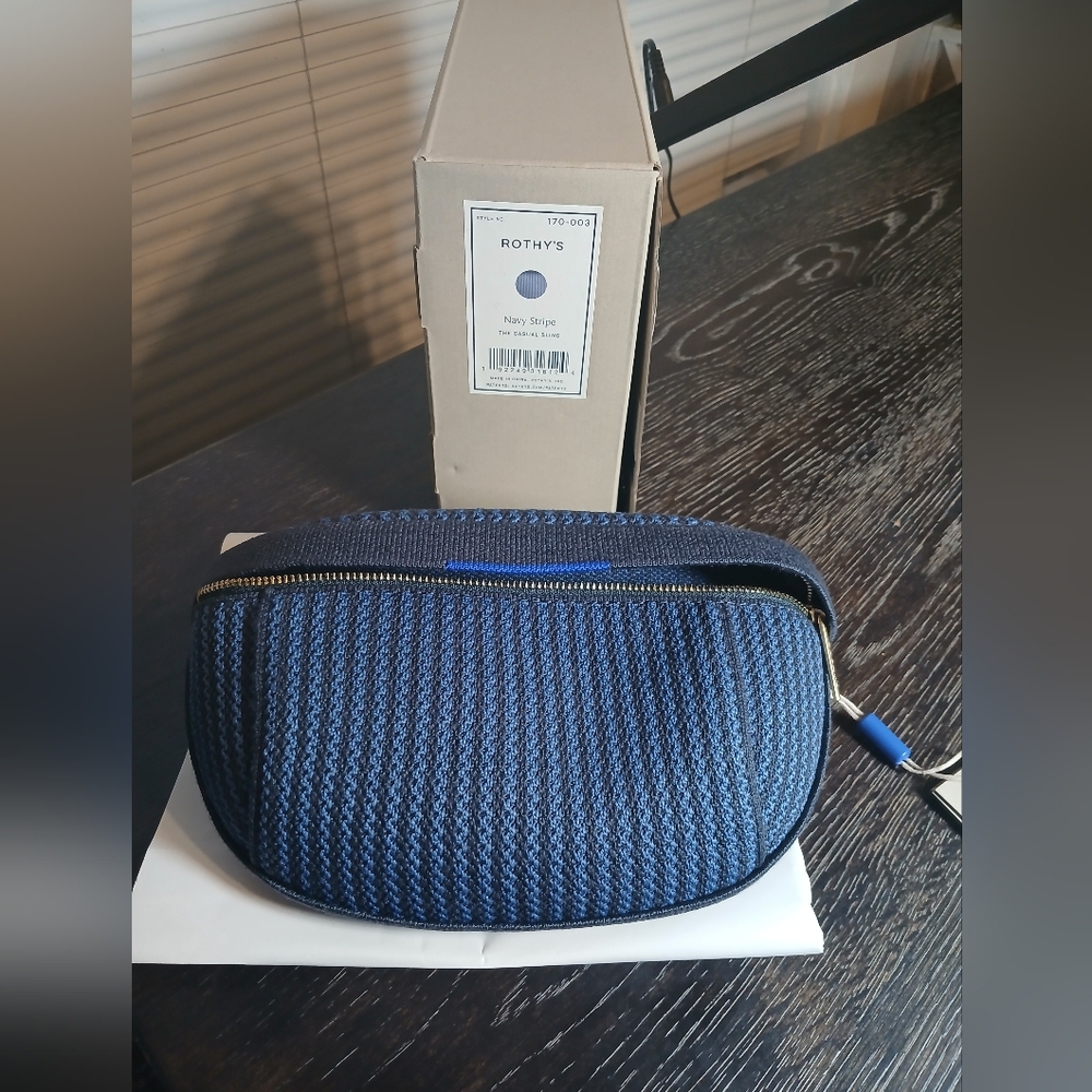 Rothys NAVY STRIPE THE CASUAL SLING - Picture 4 of 4